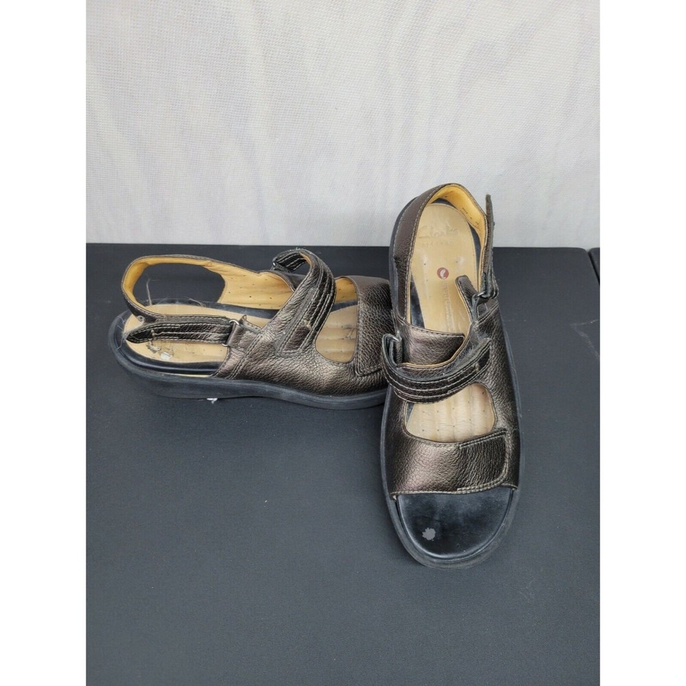 Clarks Artisan Collection Women's SZ 9 Leather Sandals Tan Gold Triple Straps